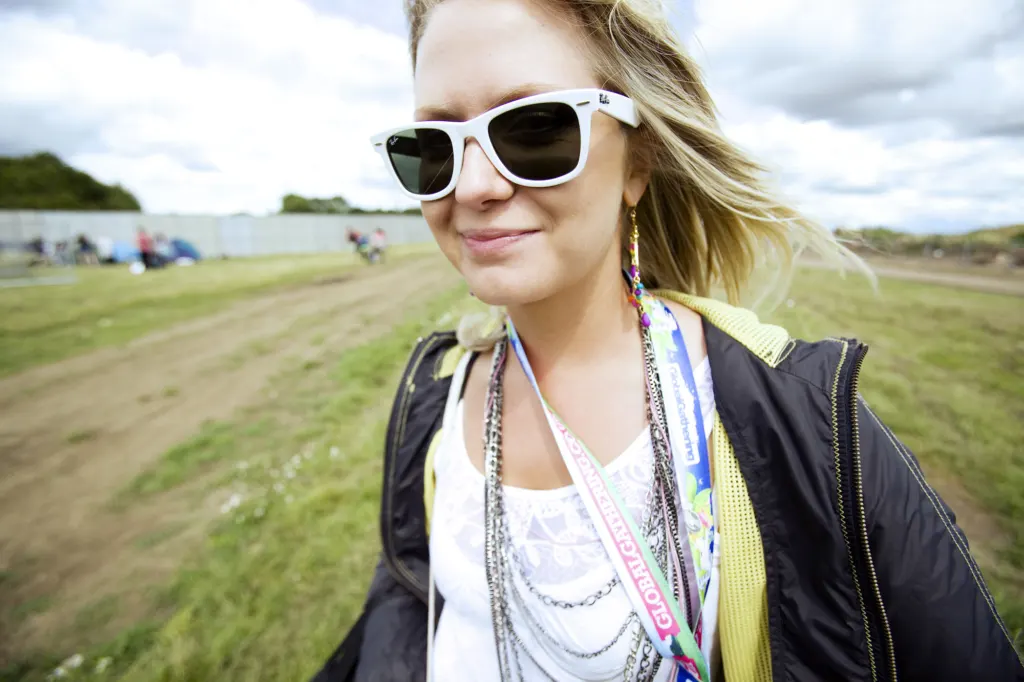 Festivalgoers and atmosphere at Global Gathering 2009